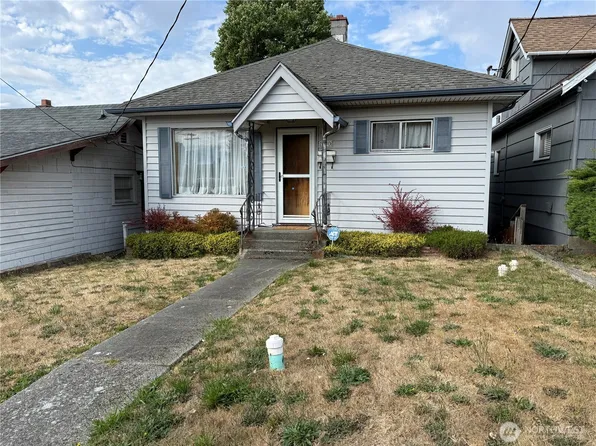 1940 4th Street, Bremerton, WA 98337