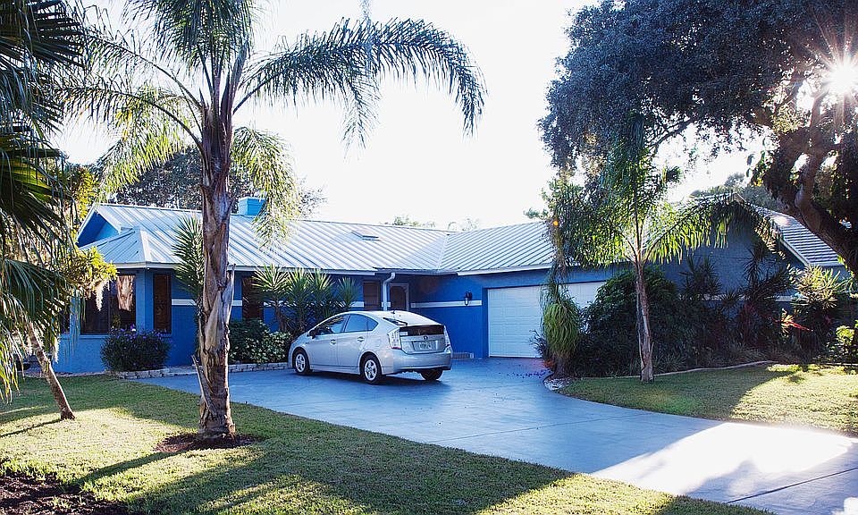 2nd image of 4215 79th St