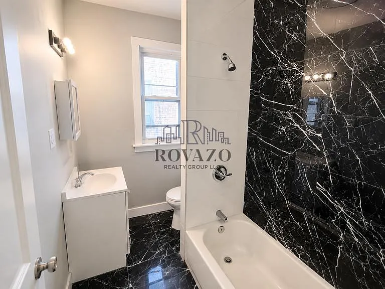 843 S 19th St — Photo 3