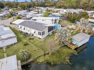 26142 Rose Ln, Astatula, FL 34705