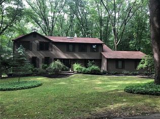 3 Cavan Way, Pittsford, NY 14534