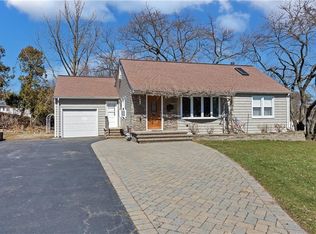 10 Townline Rd, Nanuet, NY 10954