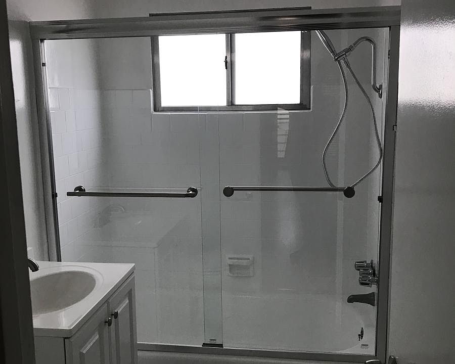 1st image of 940 Venice Blvd APT 14