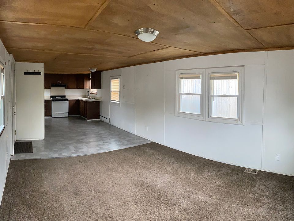 1st image of 18 Riverbank Dr #300-118