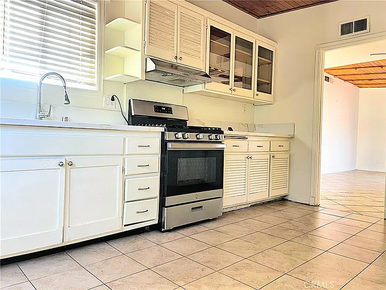 815 W Avenue H7 — Photo 18