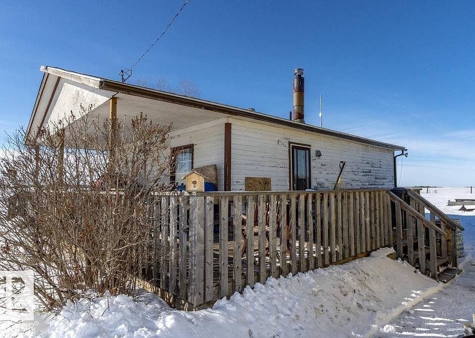 1st image of 57004 Range Road 105 #112
