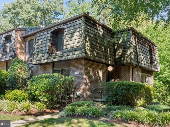 10761 Deborah Dr, Rockville, MD 20854