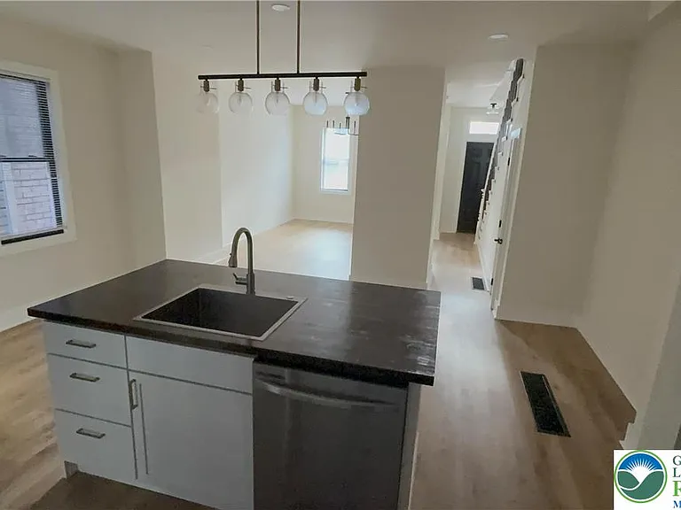 56 W North St — Photo 6