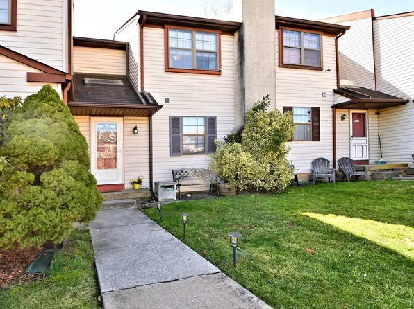 978 Browning Pl, Warminster, PA 18974