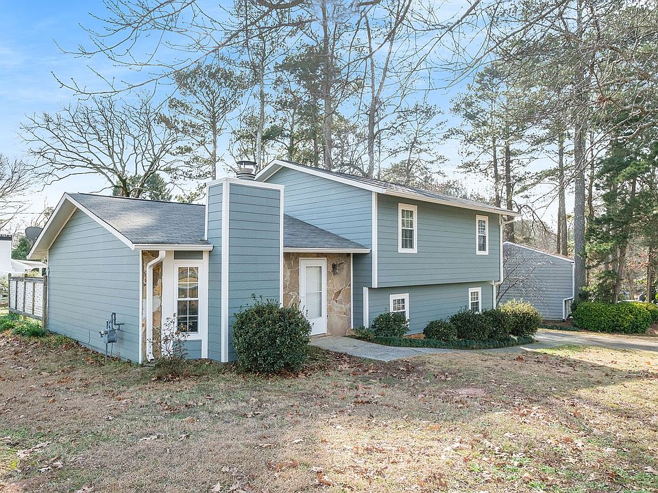 1st image of 3304 Dearwood Dr