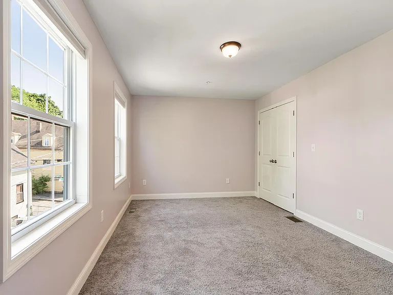 7 Butler Ave #5 — Photo 11