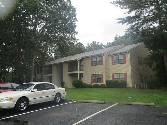3rd image of 55 Liberty Ct #1305