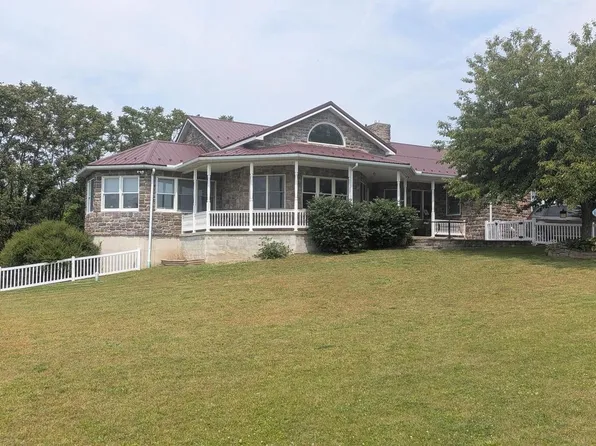 162 Hosler Ln, Thompsontown, PA 17094