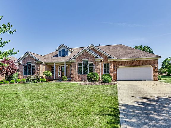 Beautiful home in Plain LSD.