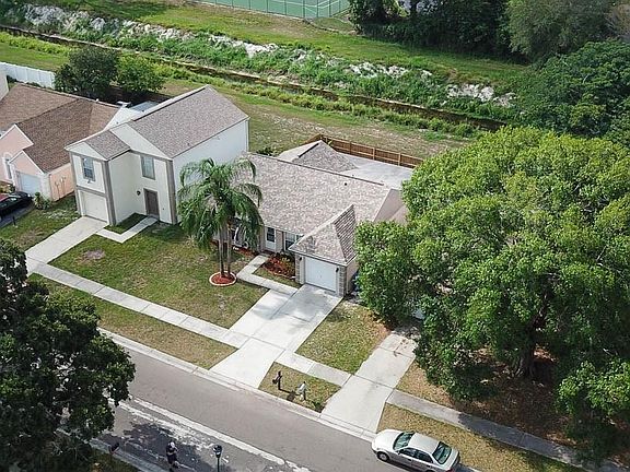 4th image of 4504 Shadberry Dr