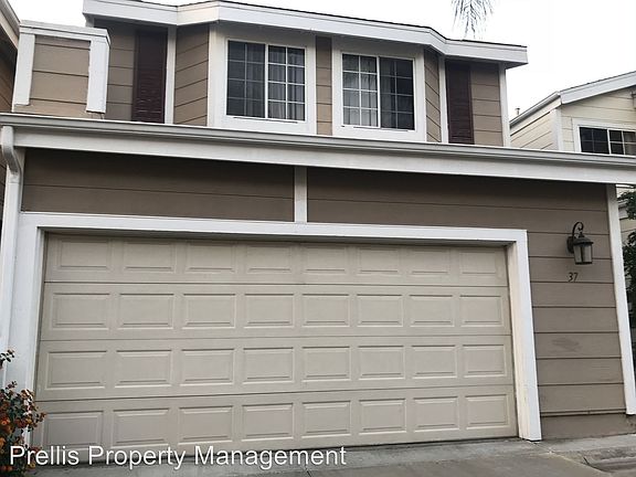 3rd image of 17726 Kinzie St Unit 37
