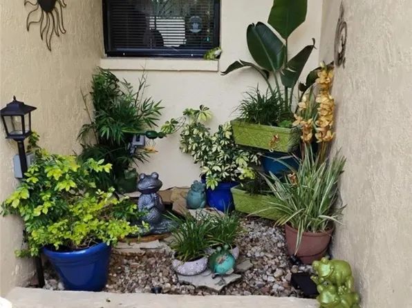 8805 Lateen Ln APT 105, Fort Myers, FL 33919