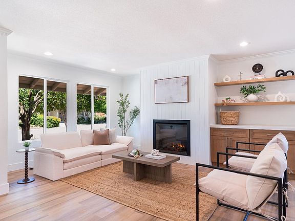 5th image of 228 Orangewood Drive