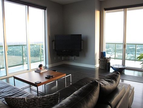 3rd image of 1431 Riverplace Blvd APT 3408