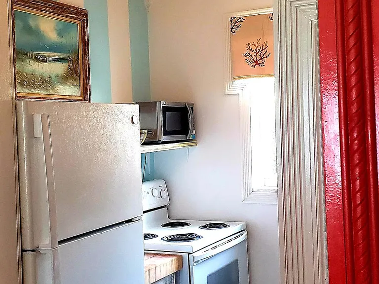 401 Collins Ave #20 — Photo 16
