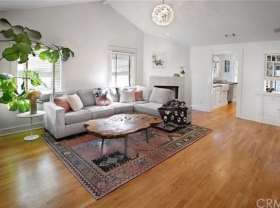 2nd image of 255 Quincy Ave