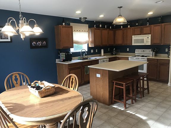 4th image of 4245 Wild Goose Dr
