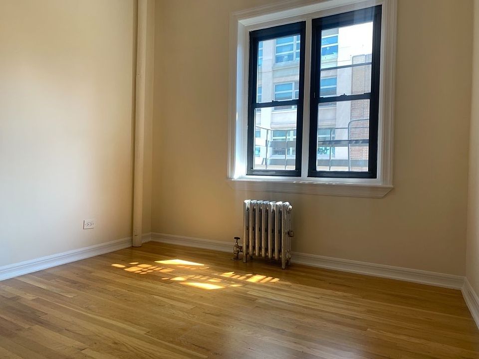 2nd image of 212 Grand St APT 6B