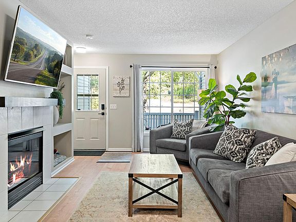 5th image of 8706 Quarry Ridge Ln Unit G