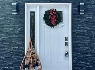 75 Danica Dr, Lunenburg, NS B4V7Z2