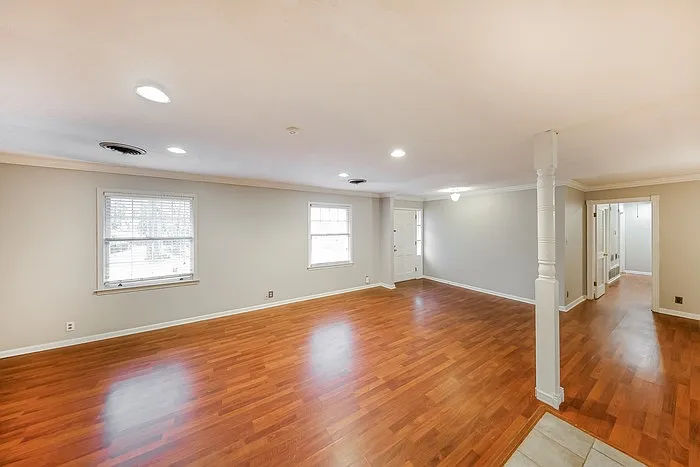 4 bed, 2.0 bath, 1865 sqft, $1,645 — Photo 4