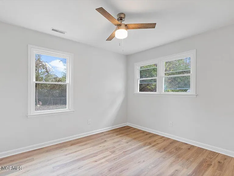 120 Erik Dr — Photo 13