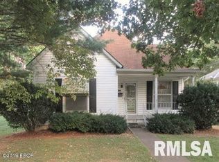 714 N 11th St, Mount Vernon, IL 62864