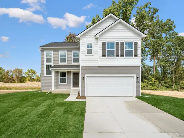 4257 Cedar Ln, Grand Blanc, MI 48439
