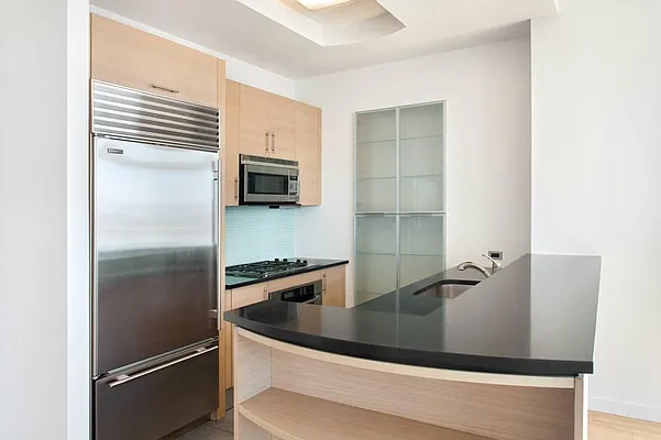 Rented by Corcoran | media 23