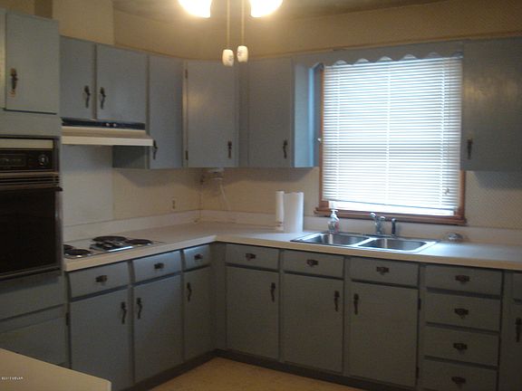 5th image of 10 Collegewood Ave