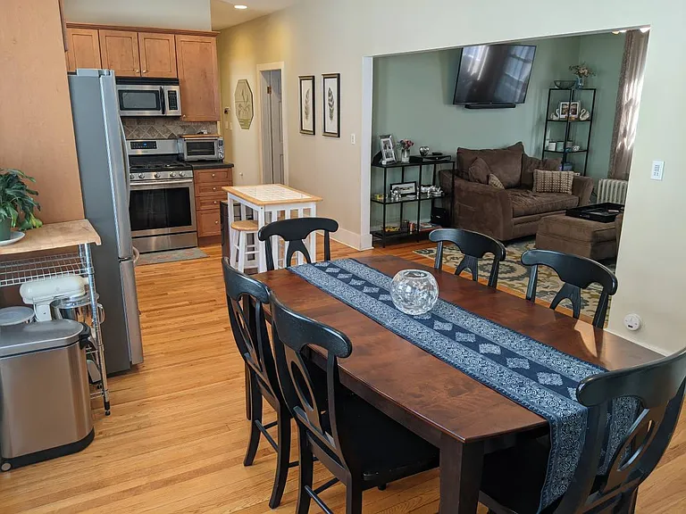 54 William St #2 — Photo 4