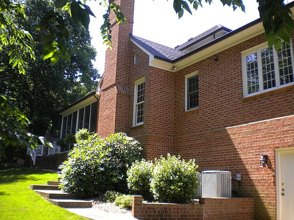 3rd image of 3563 Gregory Ln