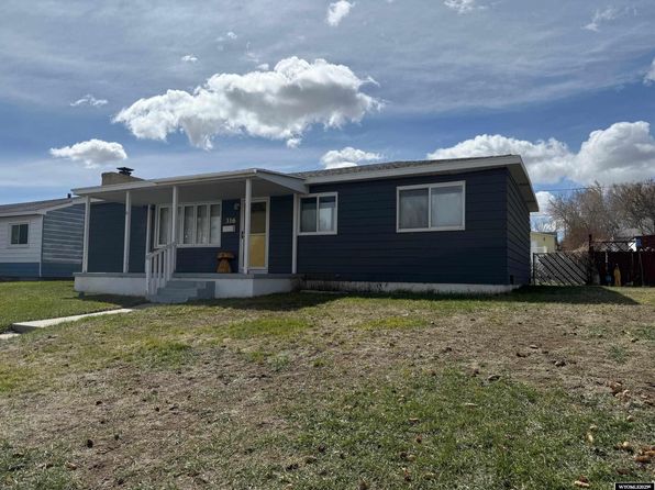 316 E Hugus St, Rawlins, WY 82301