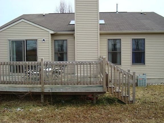2nd image of 5355 Victoria St