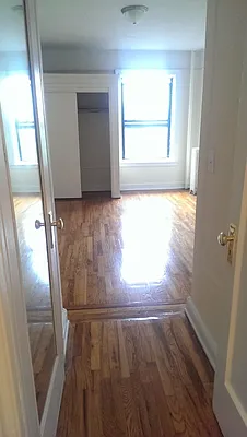 Rented by Giaps Realty Group LLC | media 2