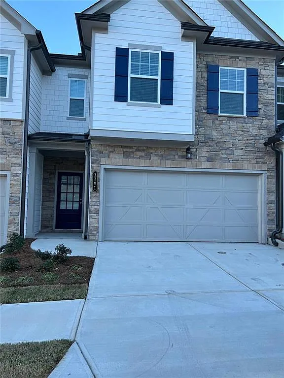 3 bed, 2.5 bath, 1746 sqft, $2,350 — Photo 1