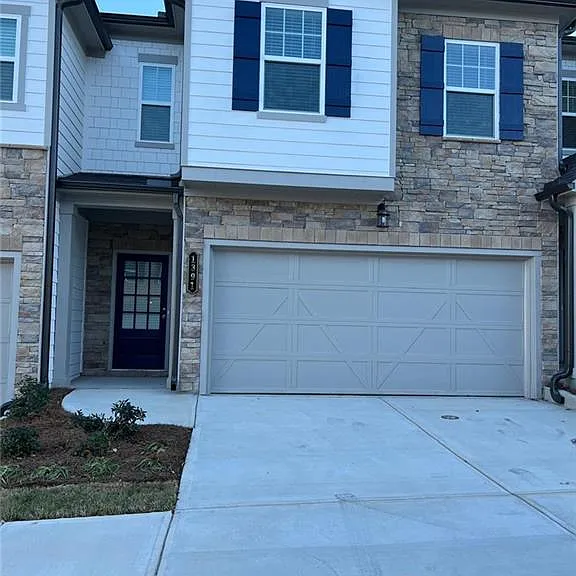 1391 Ben Park Way — Photo 1