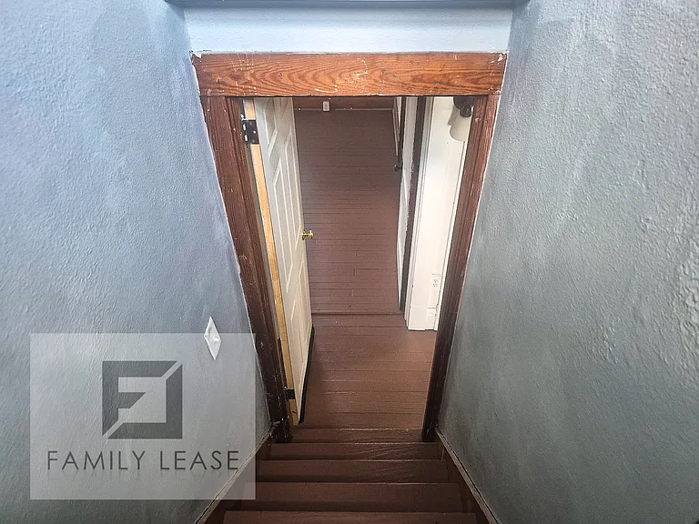 1701 Huron Ave — Photo 34