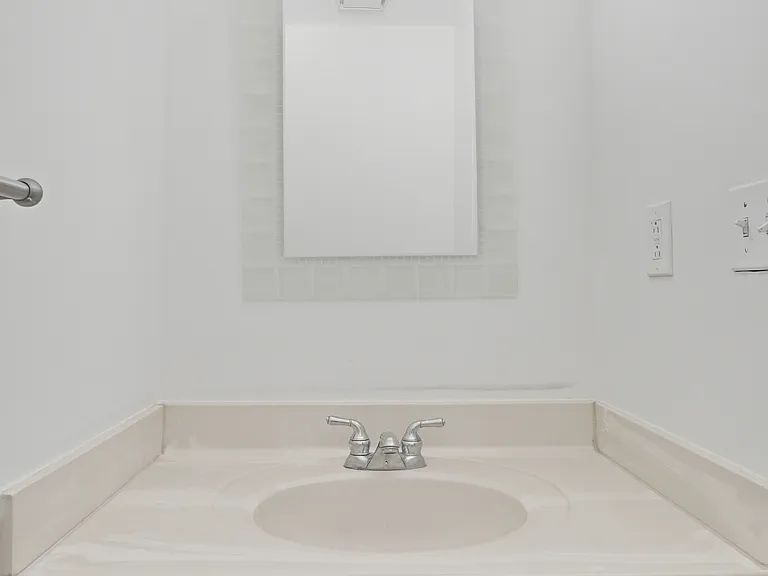 1100 Westfield Trce SE — Photo 11
