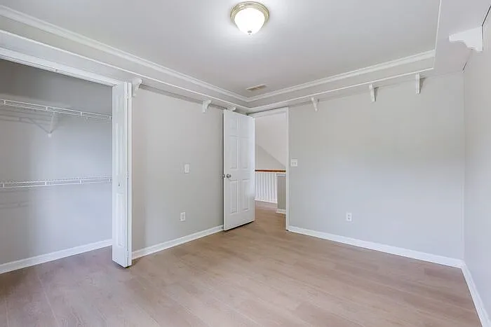 2148 Saint Albans Pl — Photo 21