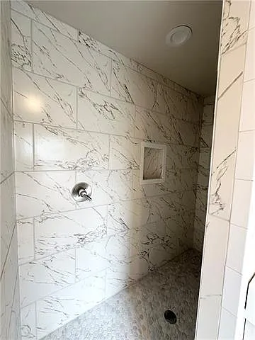 916 N Broad St — Photo 12