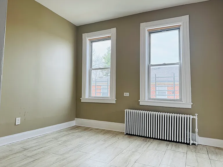 42 Bennett Ave #2 — Photo 10