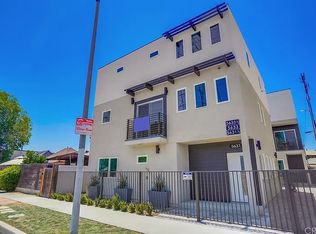 5631 Whitnall Hwy, North Hollywood, CA 91601