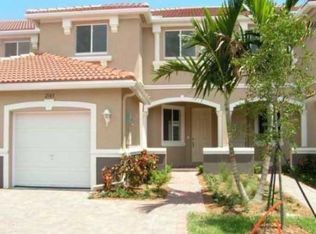 2158 Oakmont Dr, Riviera Beach, FL 33404