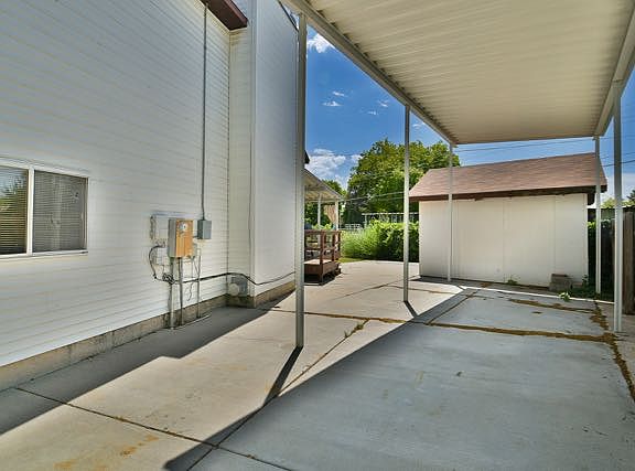 4th image of 2321 W Sharron Dr